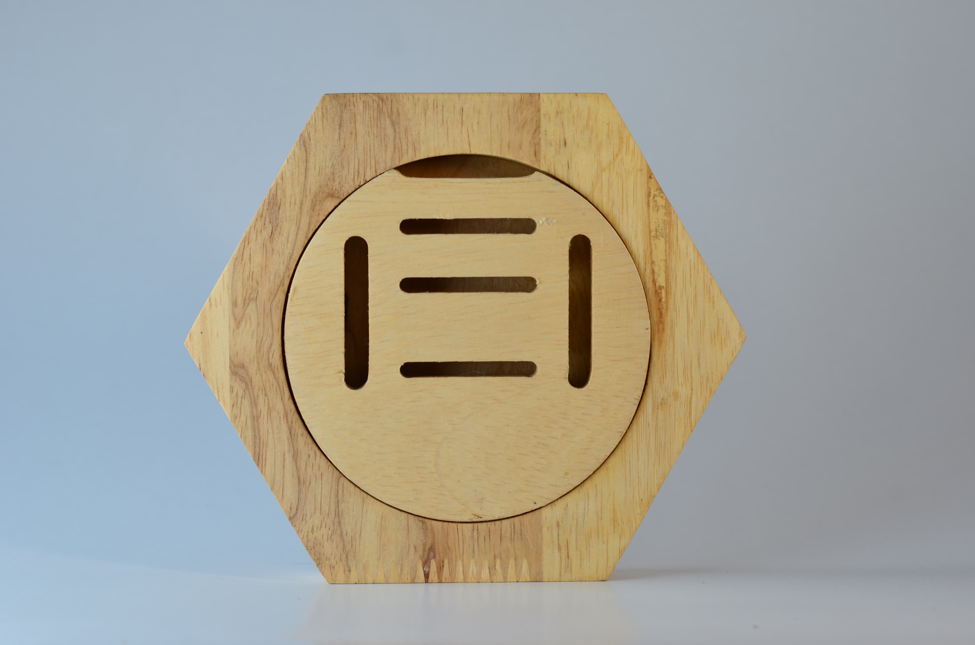 The Holder — flat front view